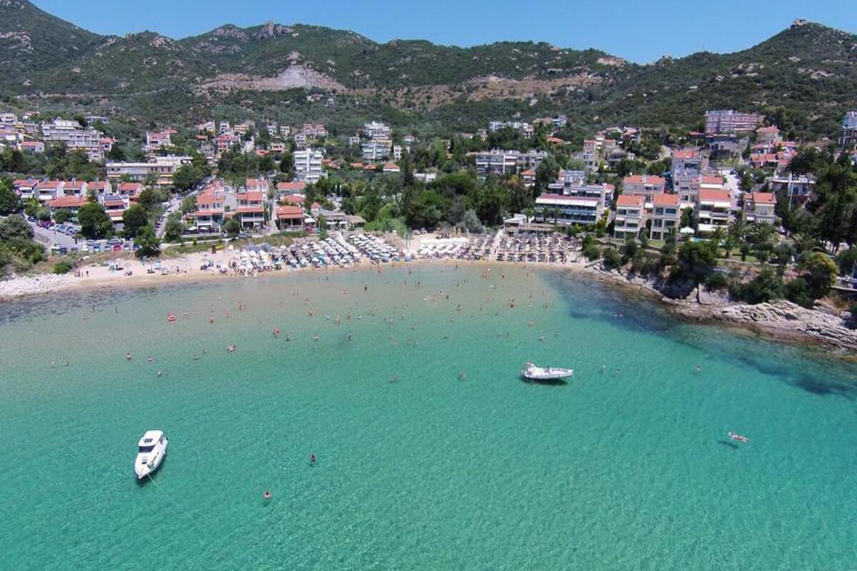 Diamond Lux Apartment Palaiontsiflikion Bagian luar foto